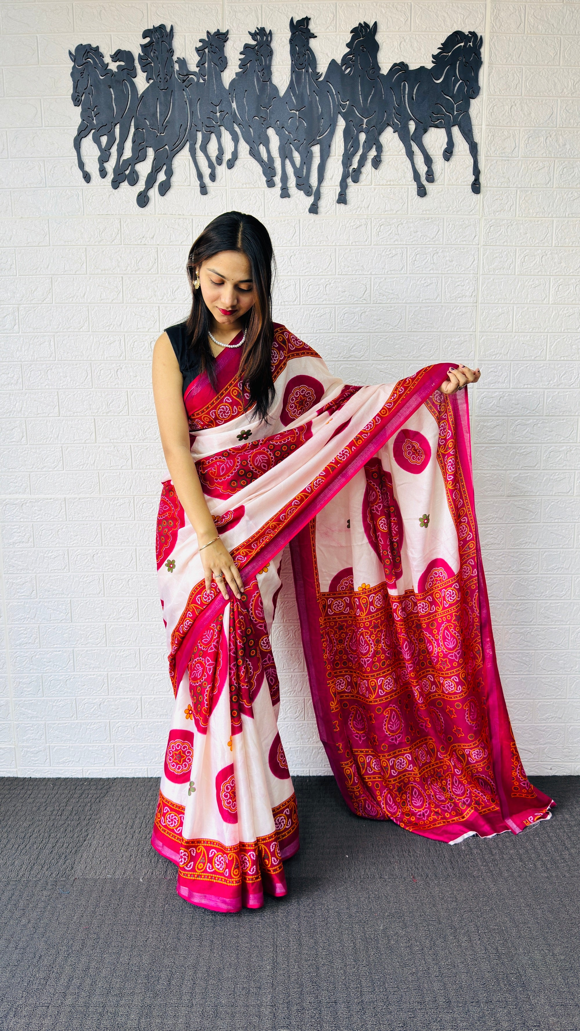 Elegant Ivory & Rani Pink Traditional Printed Saree with Statement Ethnic Pallu