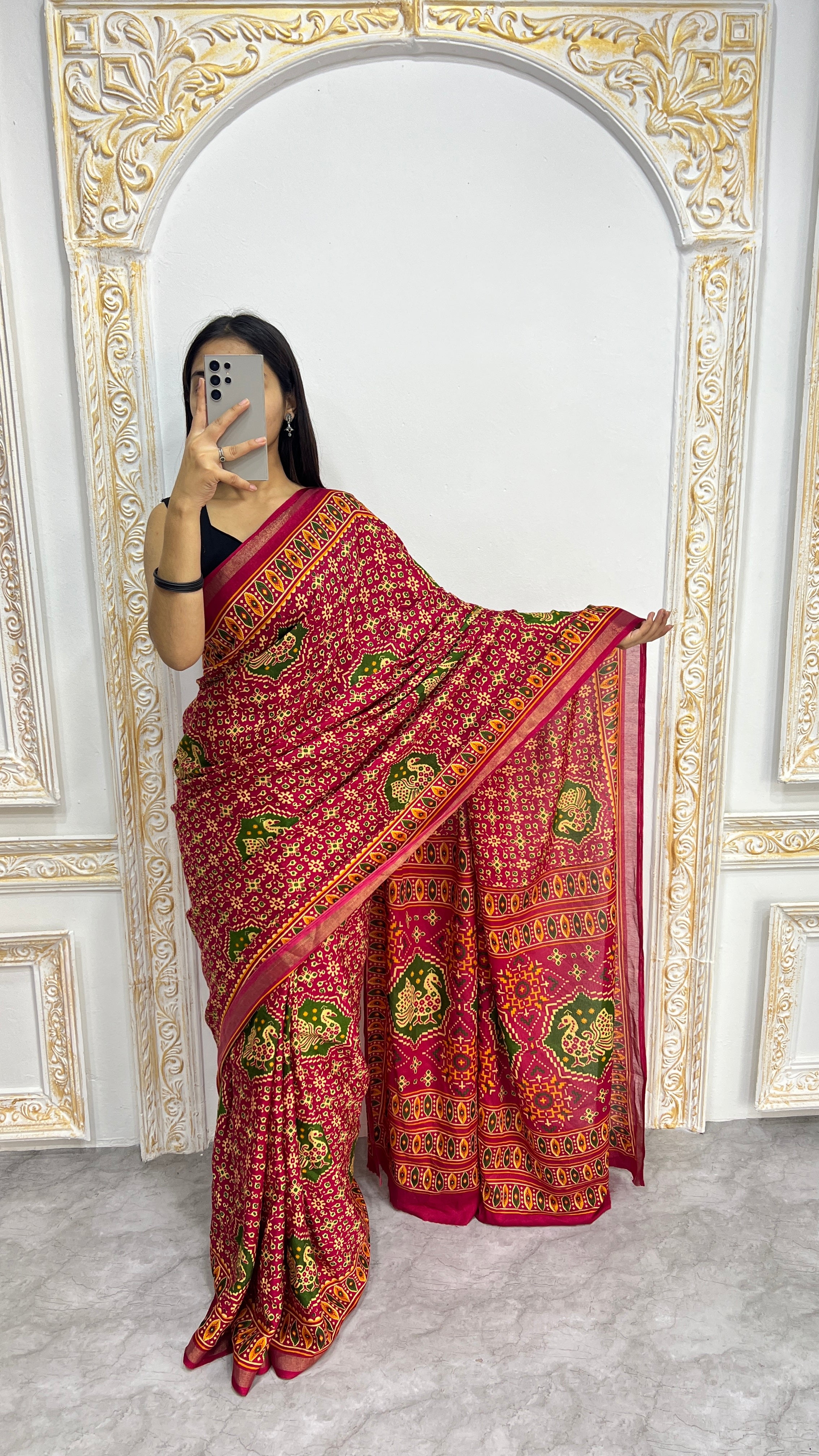 Luxury Rani Pink Traditional Printed Saree with Ethnic Motifs & Rich Heritage Border