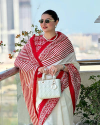 Luxury Off-White & Red Traditional Printed Saree with Heritage Border & Elegant Statement Pallu