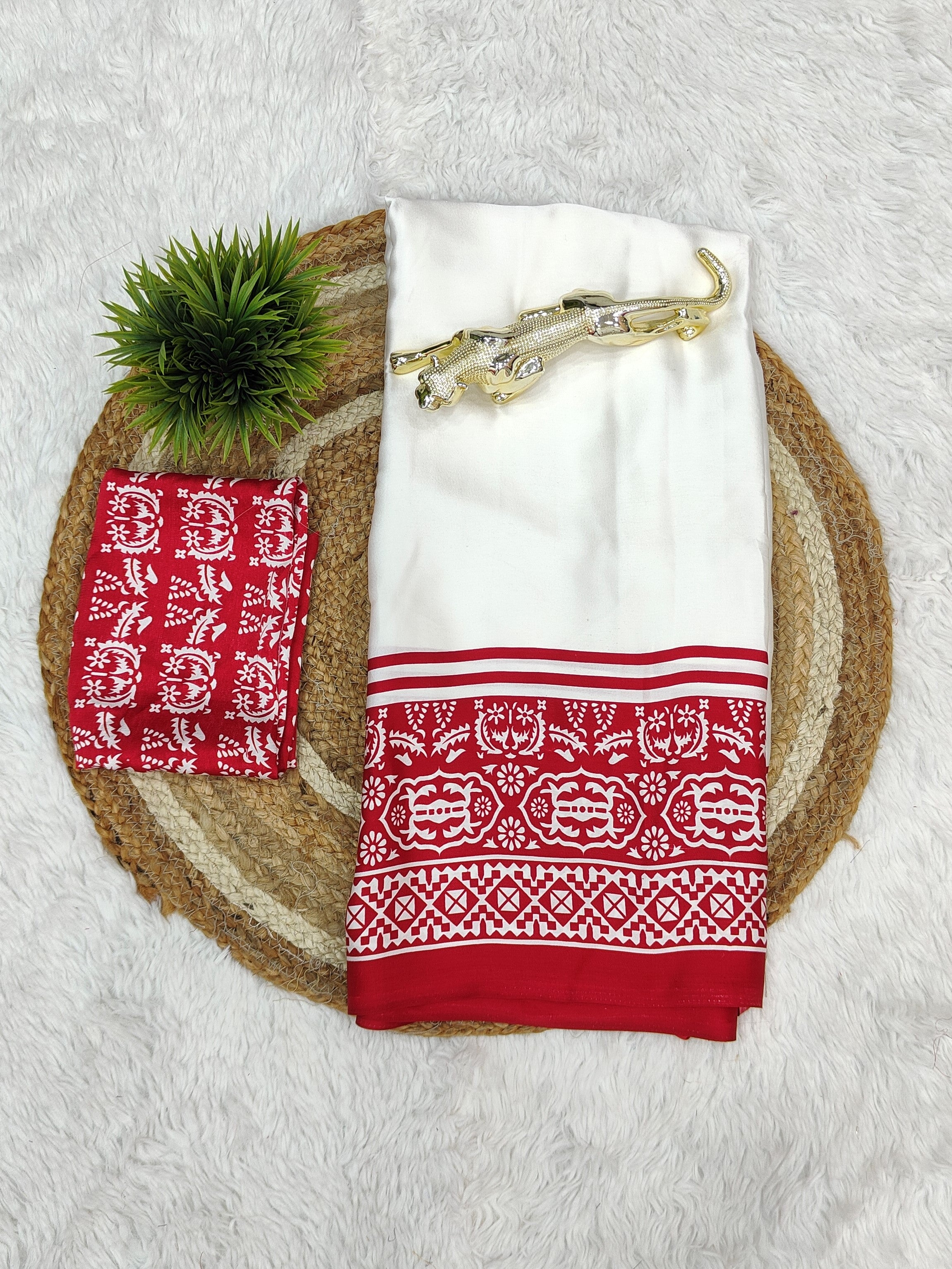 Luxury Off-White & Red Traditional Printed Saree with Heritage Border & Elegant Statement Pallu