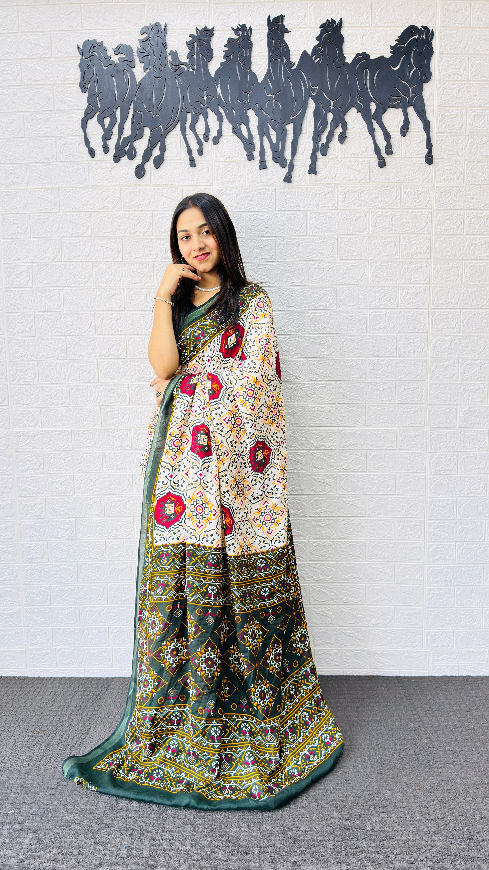 Elegant Ivory & Olive Green Traditional Printed Saree with Rich Ethnic Pallu