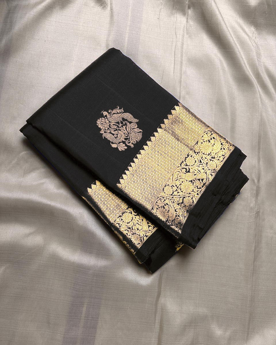 Classic Black Banarasi Silk Saree with Gold Zari Floral Motif & Elegant Traditional Border