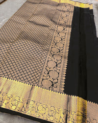 Classic Black Banarasi Silk Saree with Gold Zari Floral Motif & Elegant Traditional Border