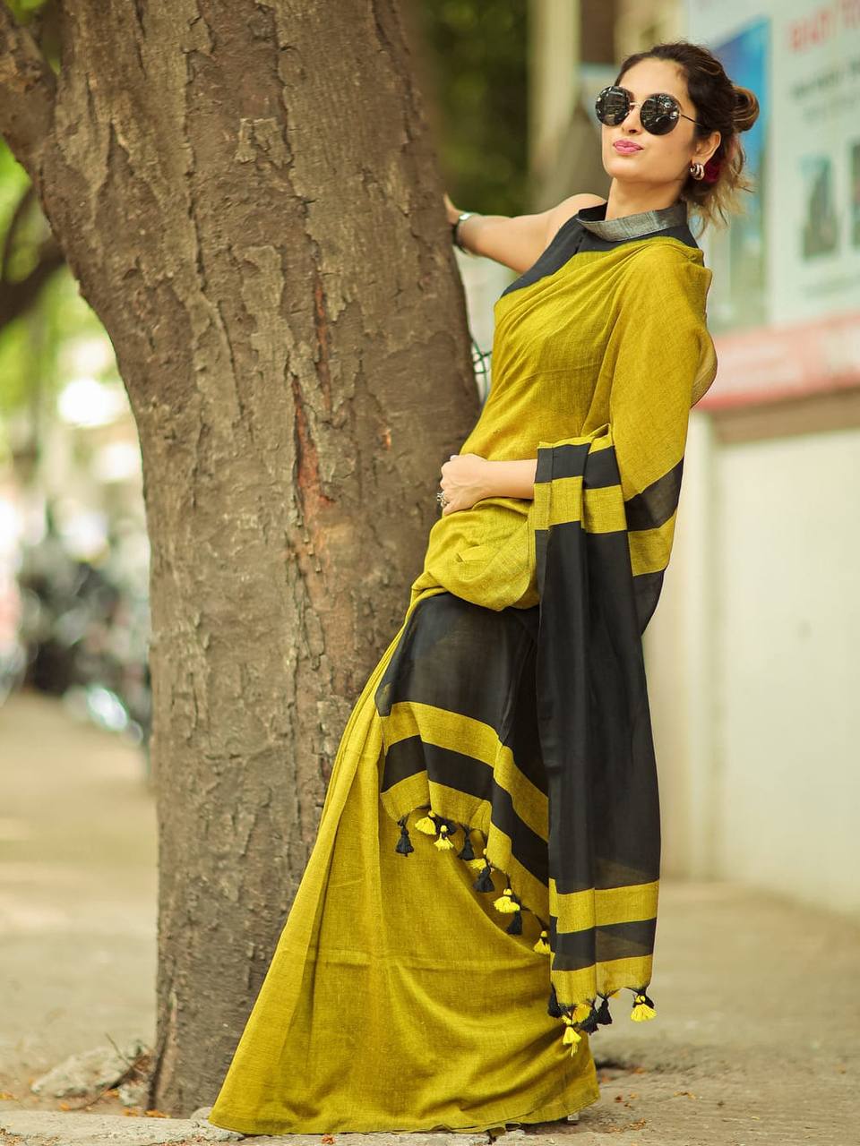 Mustard Yellow & Black Linen Saree with Bold Contrast Border | Contemporary Elegant Wear