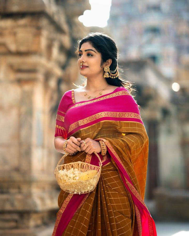 Elegant Mustard Cotton Silk Saree with Rani Pink Contrast Border & Checked Weaving