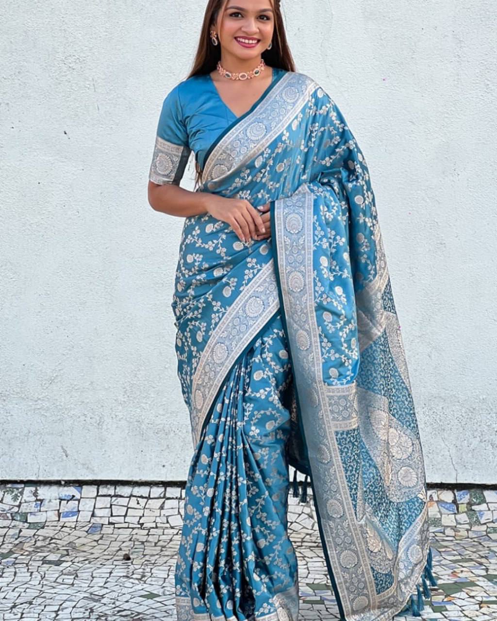 Elegant Sky Blue Banarasi Silk Saree with Silver Zari Floral Weaving & Rich Border
