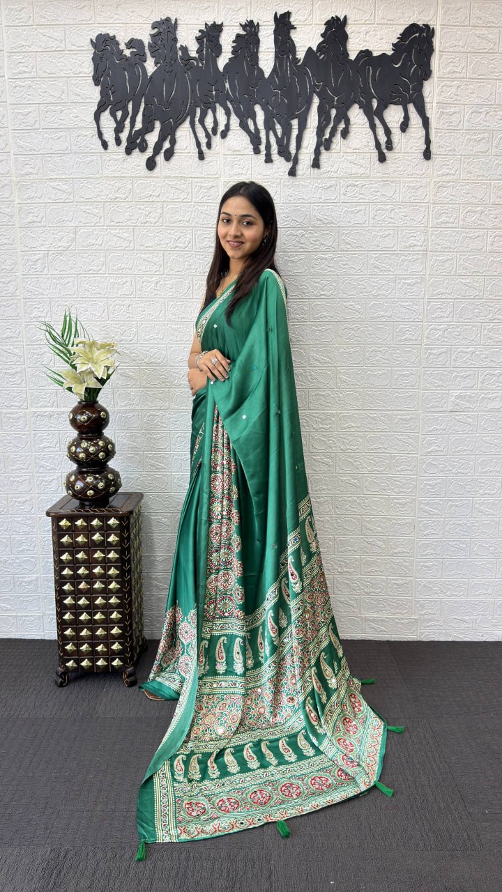 Emerald Green Soft Silk Saree with Heavy Ethnic Designer Pallu