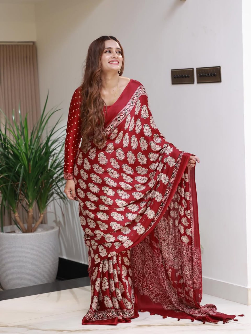 Royal Maroon Soft Silk Saree with Traditional Floral Print & Designer Ethnic Pallu