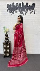 Deep Magenta Cotton Silk Saree with Traditional Bandhani Print & Elegant Ethnic Pallu