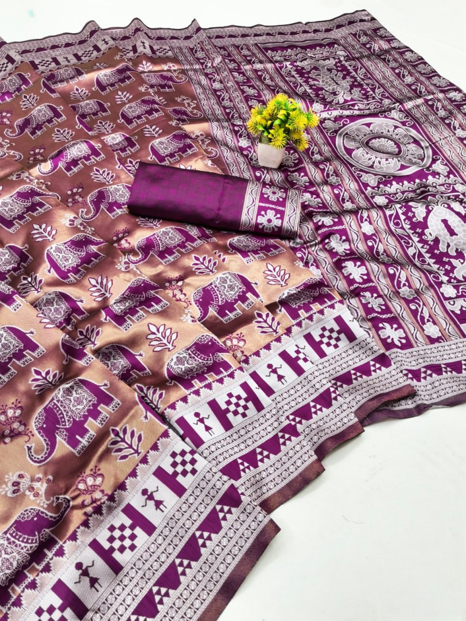 Elegant Blush Pink & Magenta Elephant Printed Silk Saree