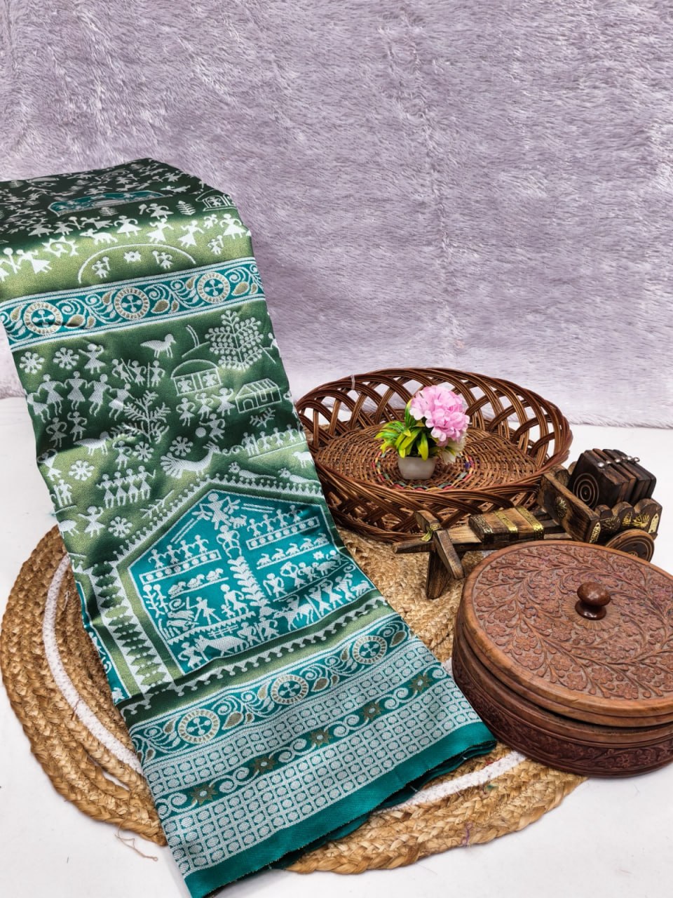 Elegant Emerald Green Tribal Printed Silk Saree with Teal Border
