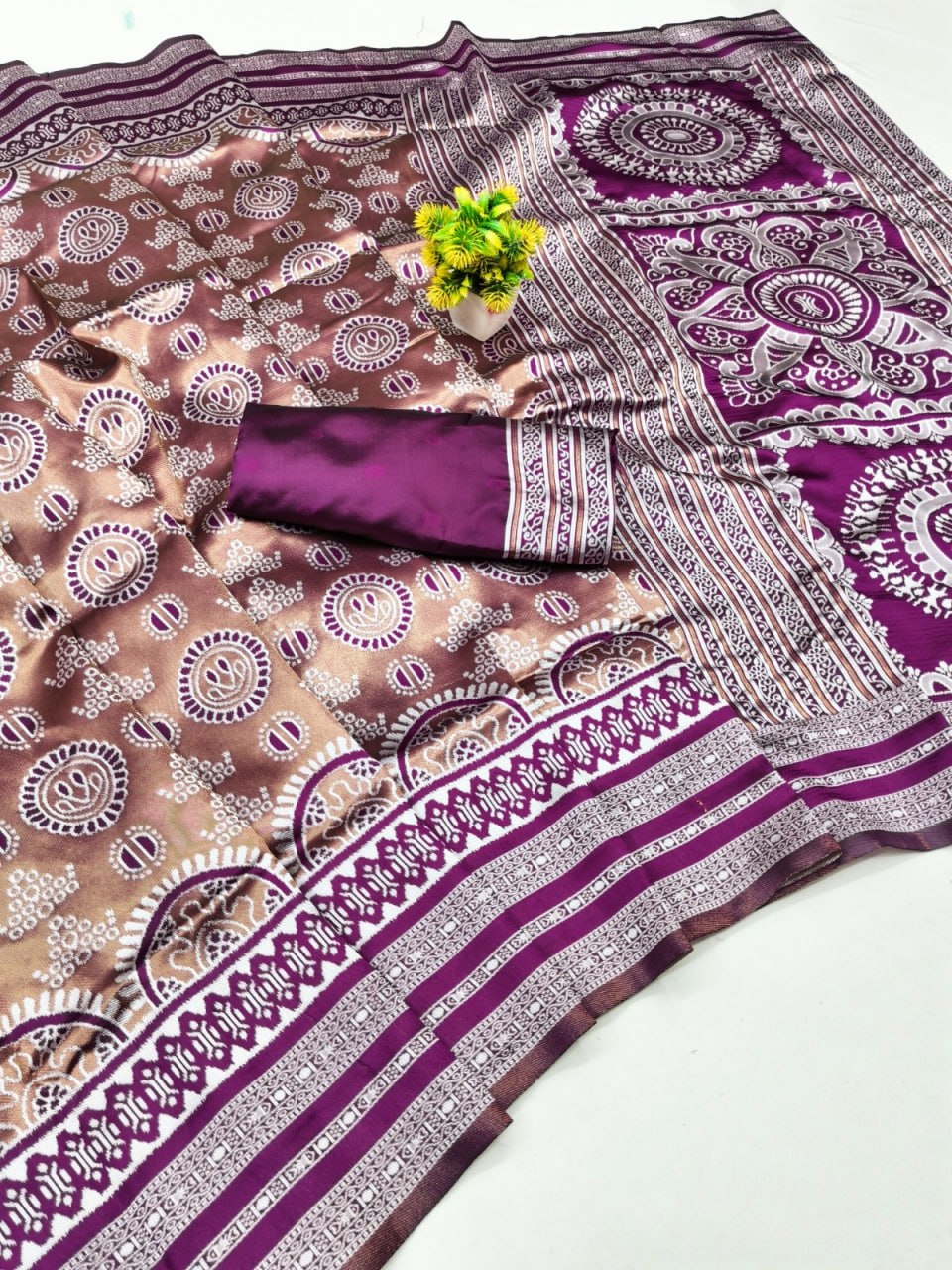 Elegant Mauve Printed Silk Saree with Traditional Border