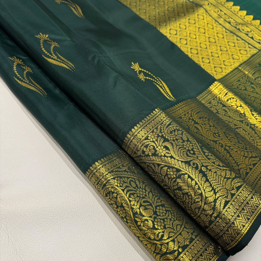 Elegant Deep Green Silk Saree with Antique Gold Zari