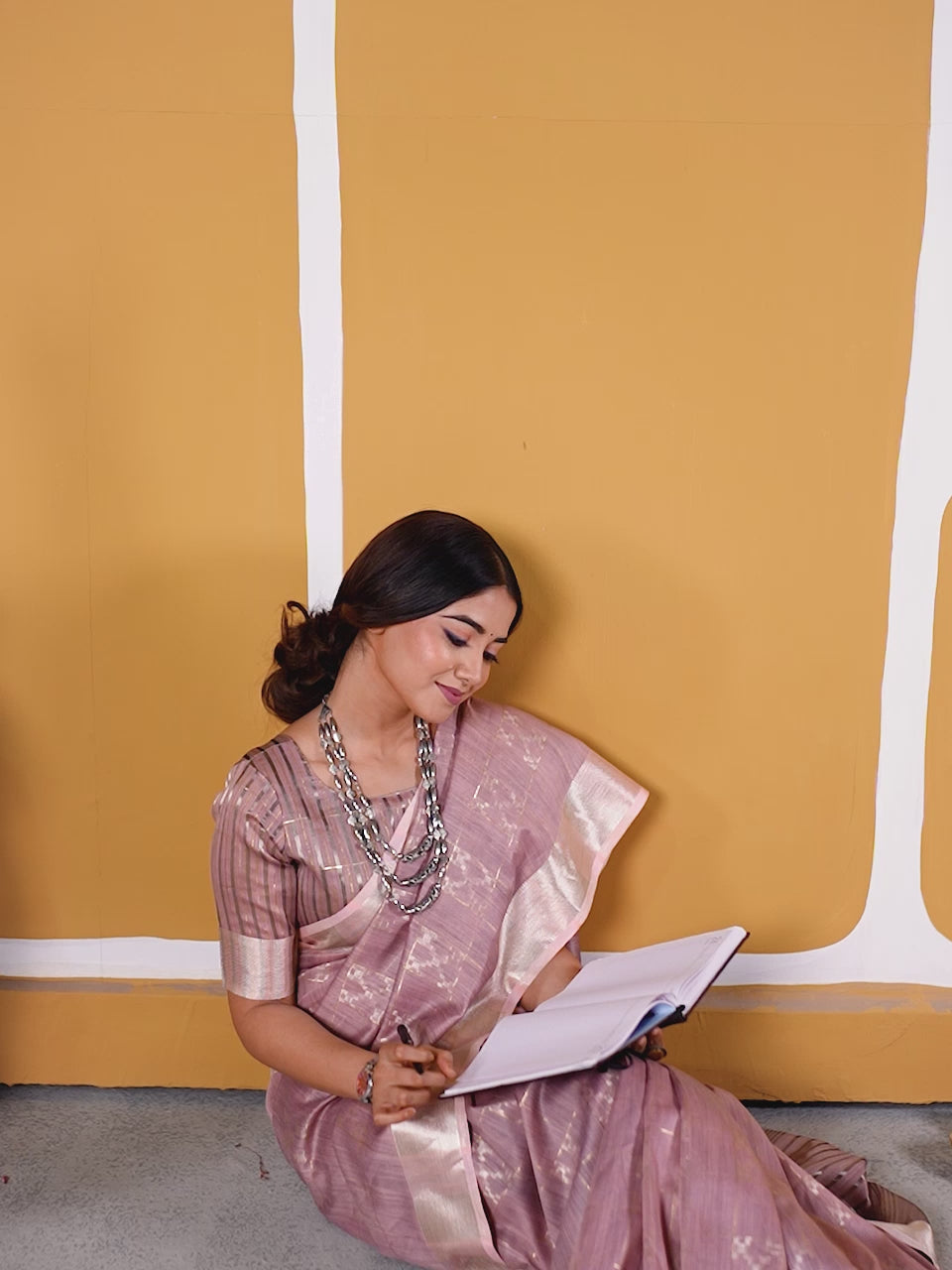 Dusty Rose Banarasi Silk Saree with Golden Zari Weaving